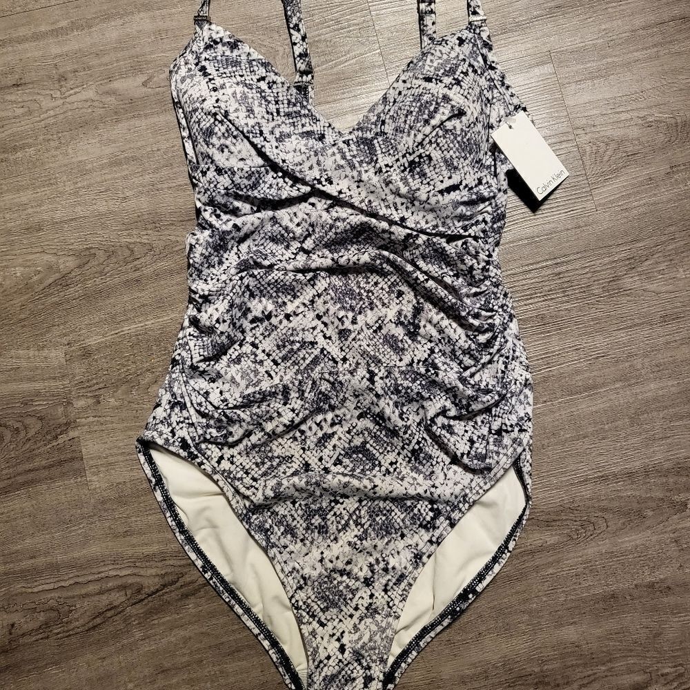 Calvin Klein Printed Plunge Swimsuit-BLACK WHITE-6